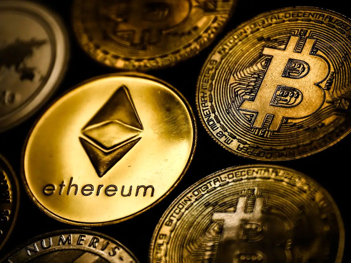 قیمت بیت‌کوین و اتریوم امروز دوشنبه 19 مرداد 1405/ افزایش قیمت بیت‌کوین