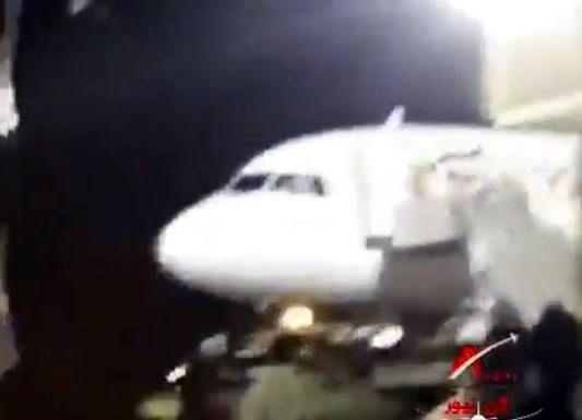 موتور هواپیمایی اهواز-مشهد آتش گرفت +فیلم