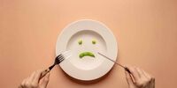 این ۹ علامت هشداردهنده در اختلال تغذیه را جدی بگیرید 