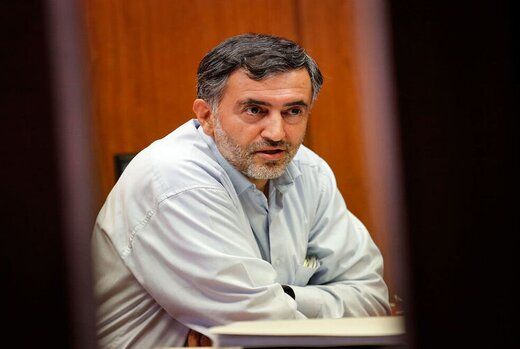 حمله عبدالله گنجی به سیدمحمد خاتمی: از کدام هزینه سیاسی می ترسید؟ /نگاهتان به میرحسین موسوی در جلسات محفلی چرا علنی نمی شود؟