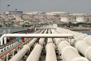 پیش بینی قیمت نفت با طولانی شدن جنگ ایران و آمریکا | خاقانی: چین و روسیه  منتظر حاکم شدن «قانون جنگل» هستند