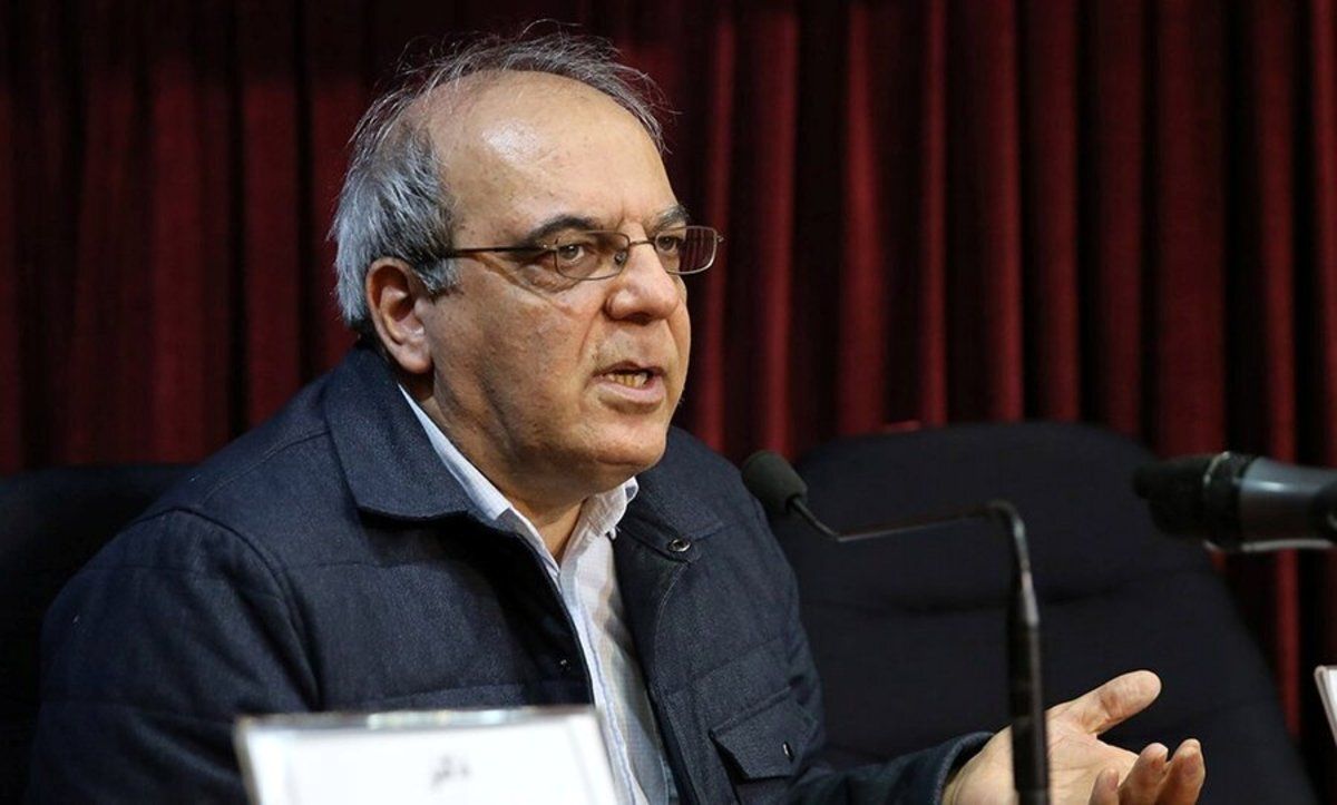 انتقاد شدید عباس عبدی از شهرداری تهران/  آگاهانه دنبال عادت دادن مردم به استانداردهای پایین زندگی شهری است

