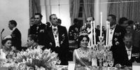 ماجرای سفر ملکه الیزابت دوم به ایران/ تعجب ملکه از تلویزیون کارگران!+تصاویر