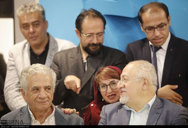 نمایشگاه چهل سال آثار پرویز تناولی و چهل هنرآموخته او-عکس امین جلالی