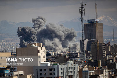 جنگ اسرائیل و آمریکا با ایران؛ روز سوم​ | حملات موشکی به تهران، کرج، اصفهان و یزد | ترامپ: حمله به ایران 4 تا 5 هفته ادامه دارد | حزب الله رسماً وارد جنگ شد | عمان: درهای دیپلماسی باز است