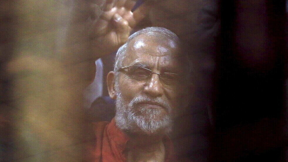 حکم حبس ابد برای رهبر اخوان المسلمین مصر
