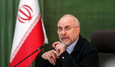 روایت قالیباف از نحوه تصمیم‌گیری برای اعلام شهادت رهبر انقلاب/ یک ساعت بعد از بمباران متوجه شهادت رهبری شدیم/ ساعت ۱۰ شب چون نباید مسئولان در کنار هم باشند پراکنده شدیم/ با آقای لاریجانی دو نفری تصمیم گرفتیم وقت سحر خبر را اعلام کنیم