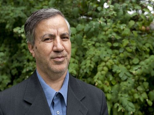 خاطره متفاوت عطاءالله مهاجرانی: می گفتند جمهوری اسلامی کی می خواهد از پیرسالاری دست بردارد؟