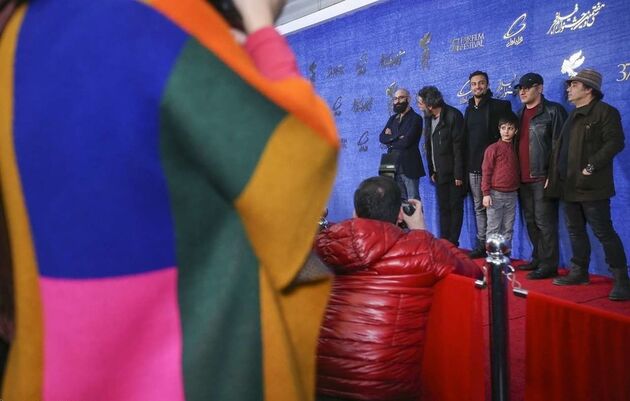 حاشیه‌های دومین روز سی‌وهفتمین جشنواره فیلم فجر