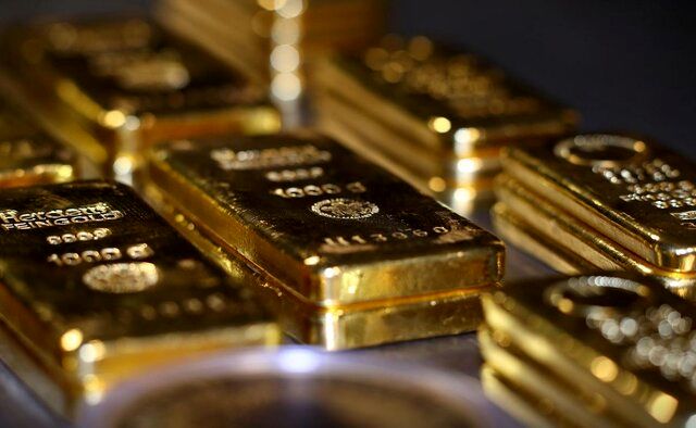 قیمت طلا سر به فلک کشید