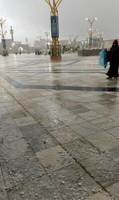 بارش شدید تگرگ در حرم مطهر رضوی+ فیلم