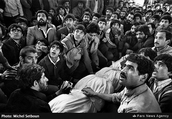 روزهای انقلاب از نگاه دوربین عکاس فرانسوی