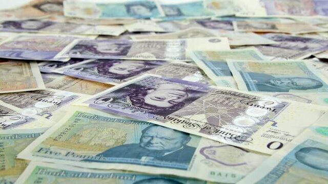 دلار آمریکا دوباره پوند انگلیس را زمین زد