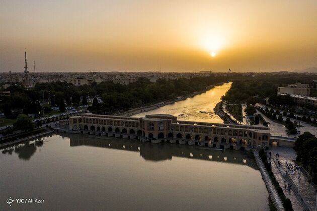 5586400_14364648_223
