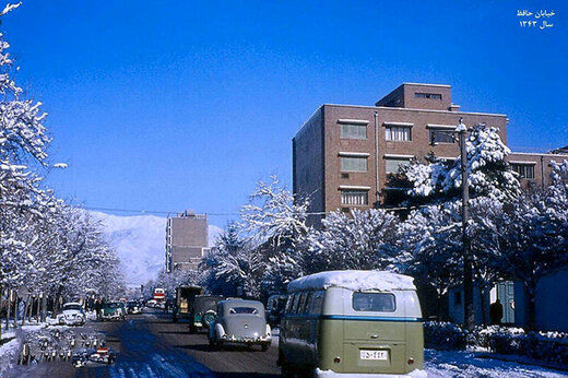 روزهای برفی در خیابان‌های معروف تهران قدیم+تصاویر
