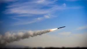 تصاویری از شلیک موشک‌های بالستیک و کروز بُردبلند در رزمایش نیروی دریایی سپاه+ فیلم