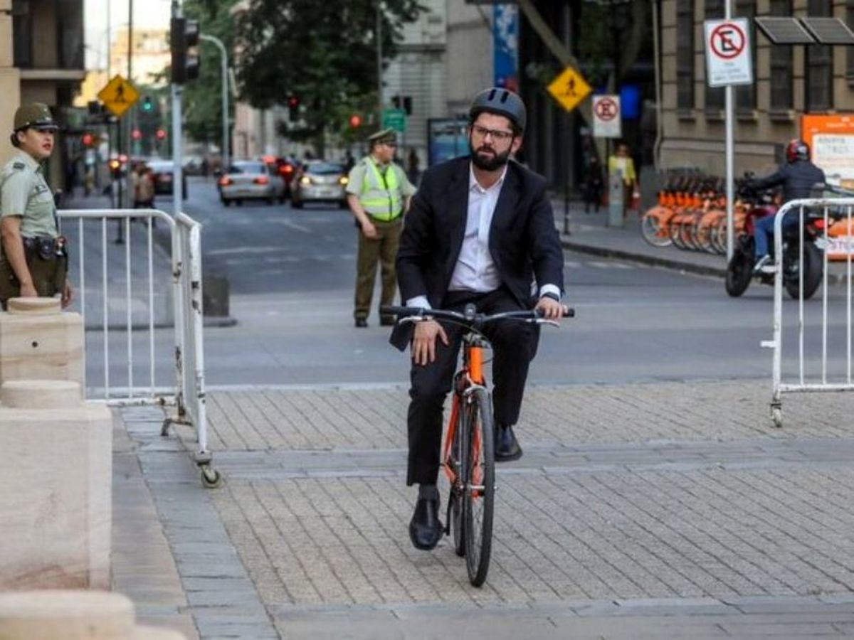 دوچرخه سواری آقای رئیس جمهور +عکس