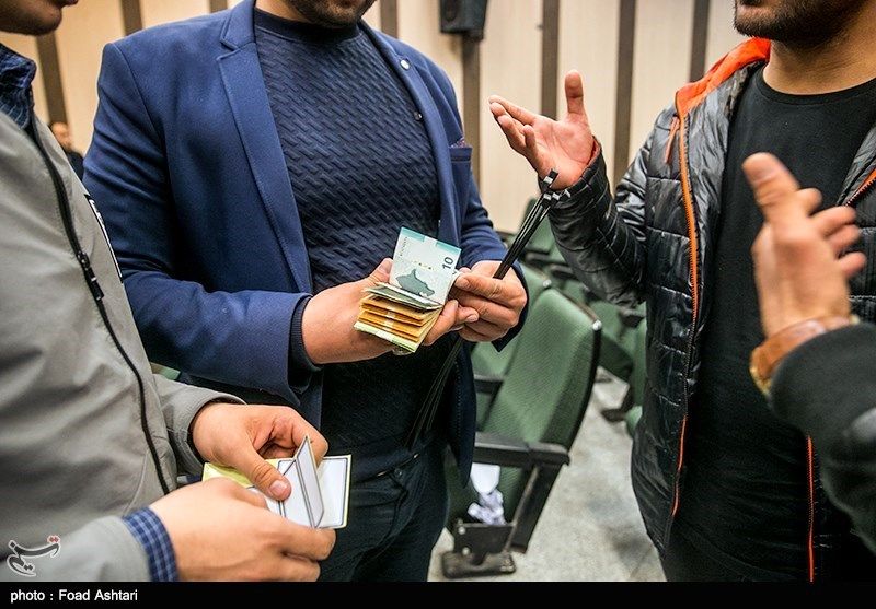۵ دلال ارزی در تهران دستگیر شدند