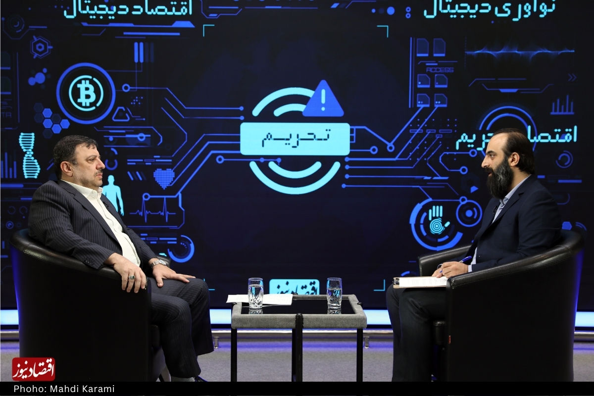 فیروزآبادی: ترور فرماندهان نظامی ربطی به واتساپ نداشت | برای بستن و فیلترکردن داوطلب زیاد داریم اما... | خطر امنیتی در کمین ایران است