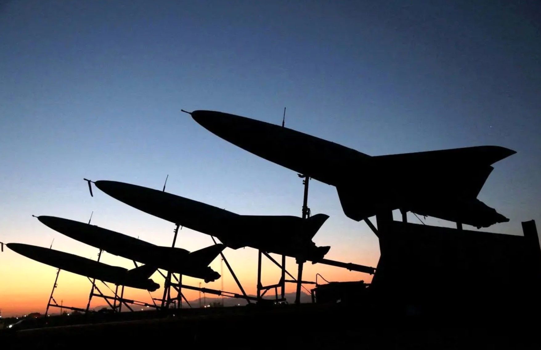 پهپادهای ایران می‌توانند ناو آبراهام لینکلن را زمین‌گیر کنند؟ 