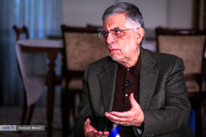 واکنش کرباسچی به خوشحالی تندروها از ماشه/ اگر مغز آدم سالم باشد این خوشحالی منطقی نیست/ انتقام باید از رقبای سیاسی‌شان گرفته شود، نه از مردم