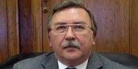 طعنه اولیانوف به آمریکایی‌ها: از پاپ کاتولیک‌تر شدید؟