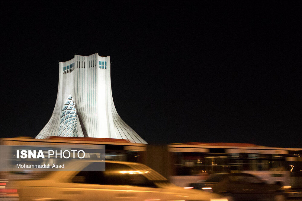 برج آزادی 49 ساله شد+ گزارش تصویری