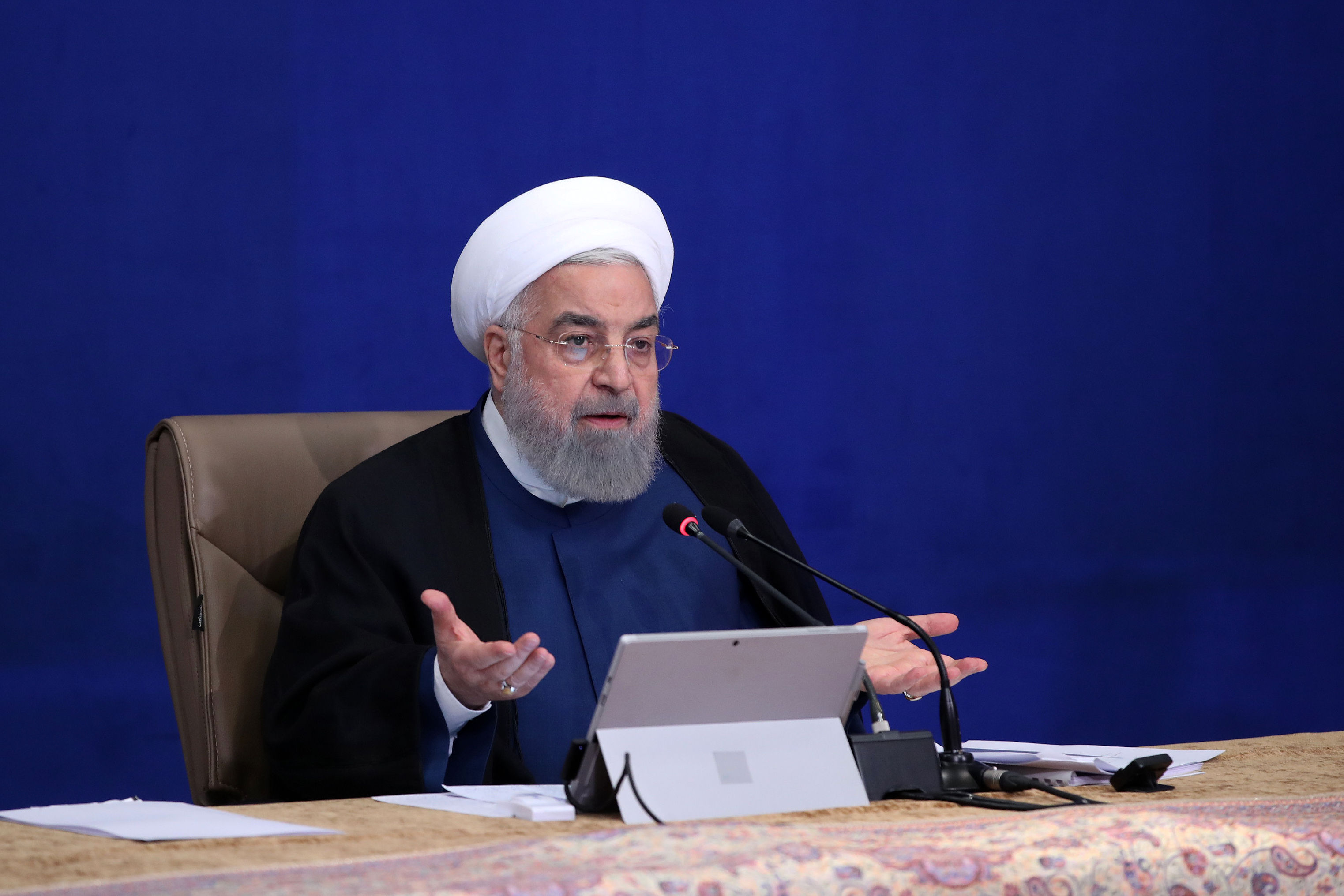 روحانی به کاندیداها: چرا دروغ می‌گویید؟/ برجام نبود، صادرات نفت قطع می‌شد
