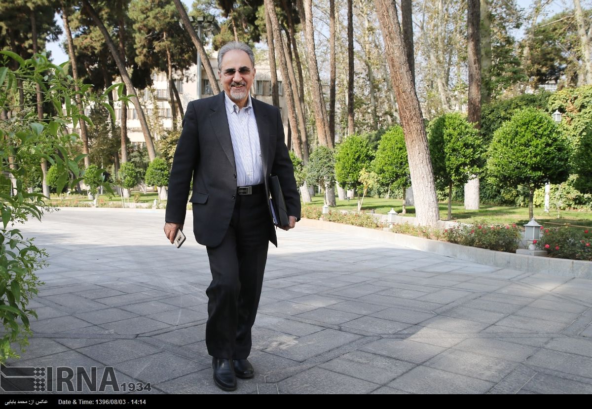 شهردار تهران قالیباف را به مناظره دعوت کرد