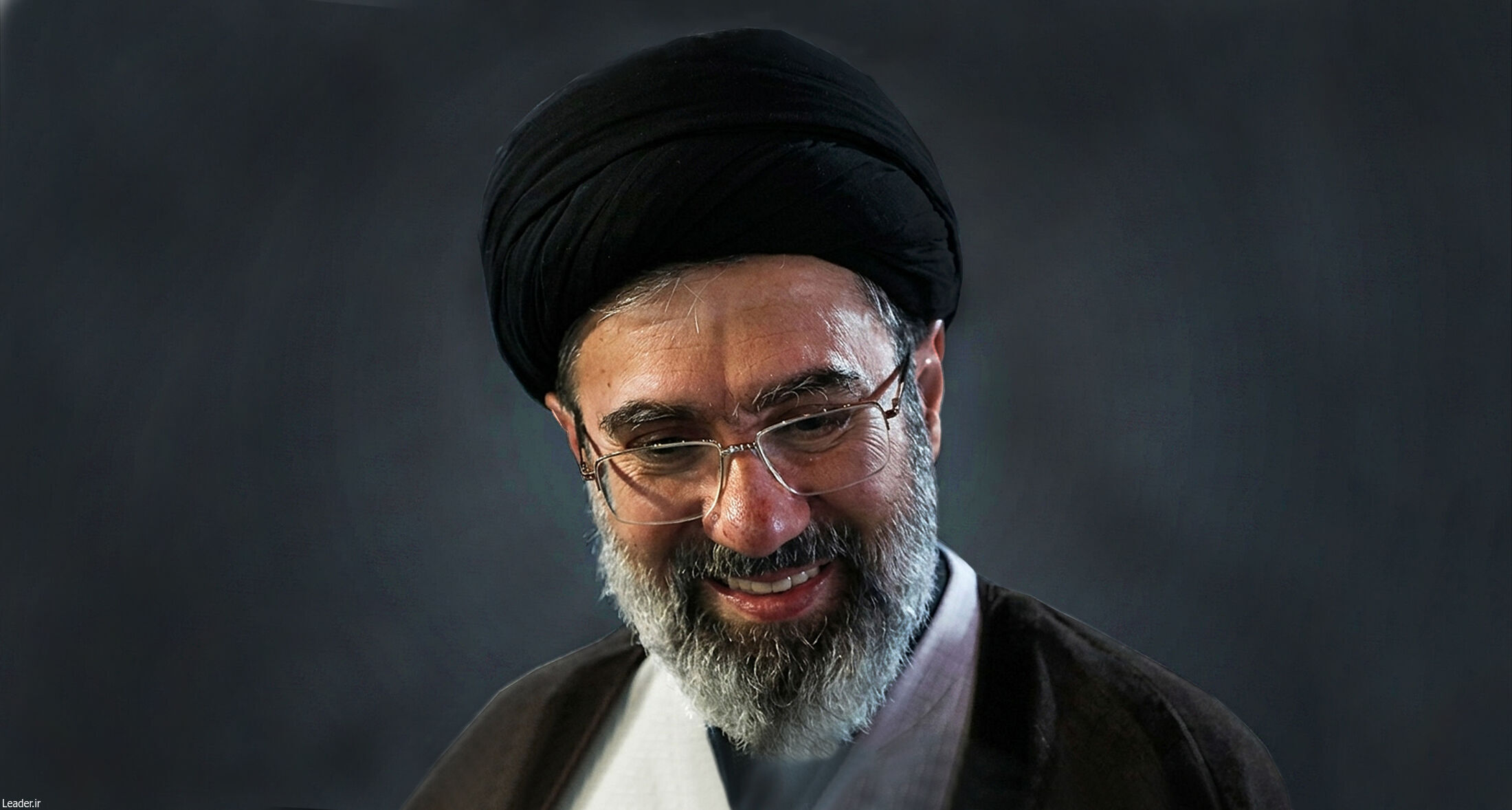 پاسخ رهبر معظم انقلاب به نامه‌های جمعی از دانشجویان: تا رسیدن به قلّه‌های پیشرفت هم‌عهدیم/ خود را به سلاح علم، ایمان و تهذیب نفس مجهز کنید