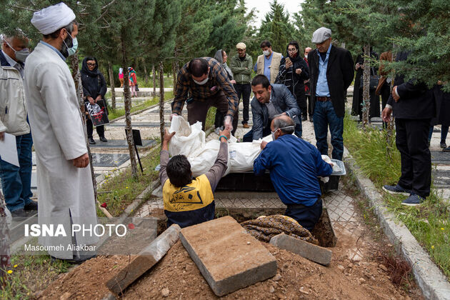 خاکسپاری غریبانه «نجف دریابندری» 