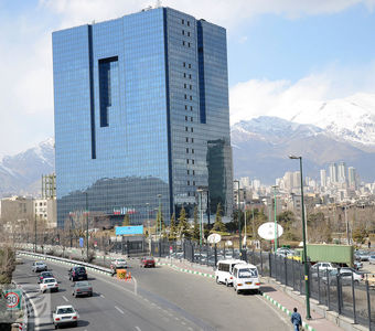 بانک مرکزی برای تامین اعتبارات عمرانی 30 میلیارد دلار ارز می‌فروشد