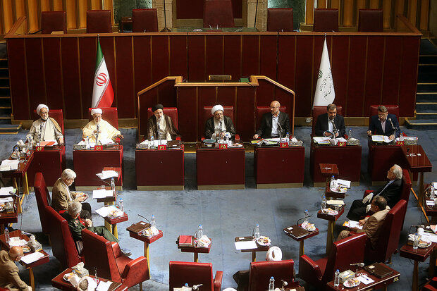  مجمع تشخیص مصلحت نظام یک لایحه مالیاتی را پس زد