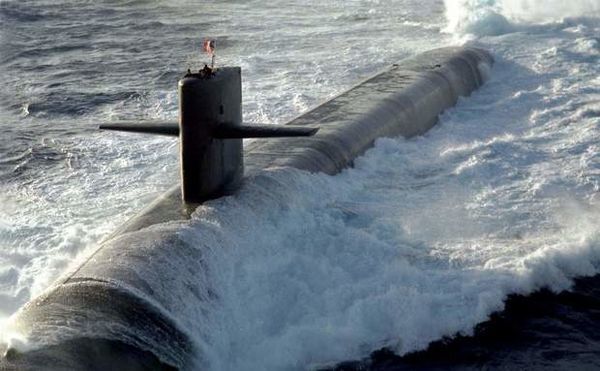 حادثه عجیب برای زیردریایی هسته‌ای آمریکا/ 11 خدمه مصدوم شدند