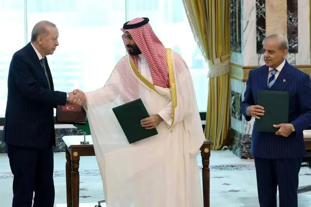 به خاورمیانه جدید خوش آمدید؛ چه شد که کار به اینجا رسید؟ | چرا پاکستان و ترکیه وارد توافق مکه شدند؟ | ترامپ بی‌اعتمادی را بیشتر کرده است
