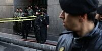 تمام اماکن اطراف ساختمان آتش گرفته وزارت نیرو تحت کنترل پلیس است