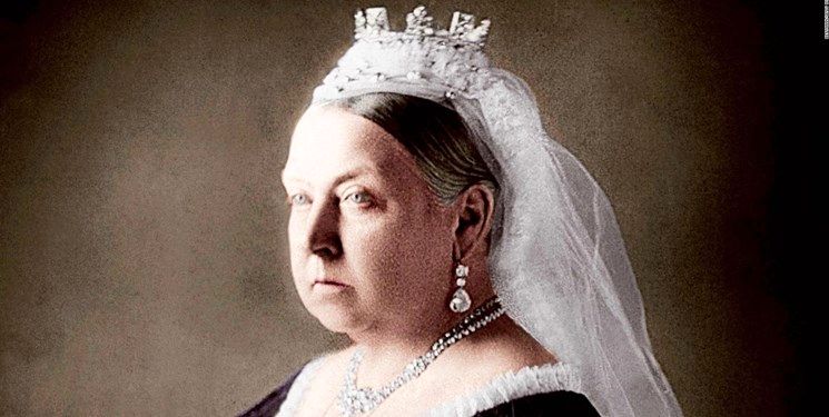 در انگلستان دوره ملکه ویکتوریا اگر مردی آستینش را بالا می‌زد، خانم‌ها از شدت شرم غش می‌کردند!