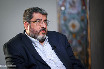 روایت فواد ایزدی از انتقاد ظریف از دولت روحانی!/ توافقی به نام «برد- برد» وجود ندارد