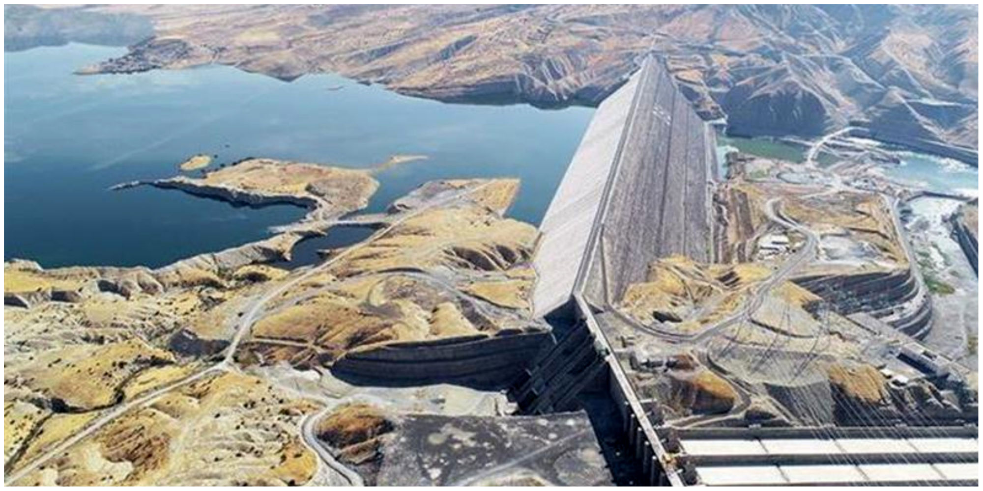 بزرگترین سد ترکیه بر اثر زلزله ترک خورد!