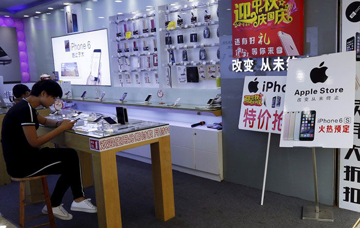 محکومیت یک چینی به دلیل ساخت 40 هزارمحصول  تقلبی اپل ! 