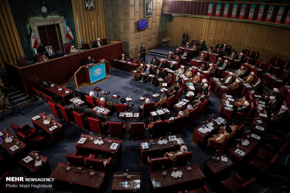 عضو مجلس خبرگان: در زمینه رهبری آقایان اعرافی، آملی لاریجانی و میرباقری هم بحث شد ولی... |  معدل حاج آقا مجتبی نسبت به دیگرانی که مطرح بودند بالاتر بود 