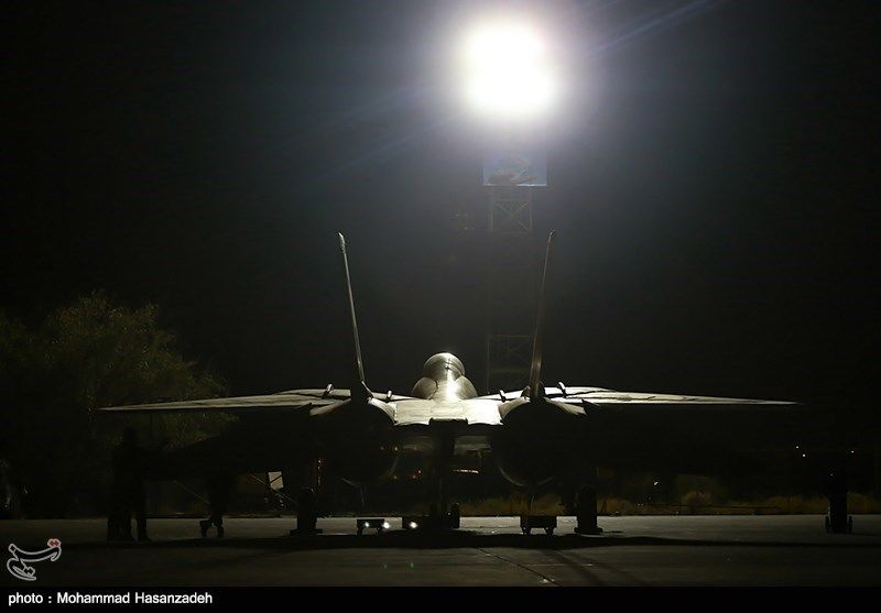 تیک آف شبانه جنگنده‌ها معروف F-14 نیروی هوایی ارتش + عکس