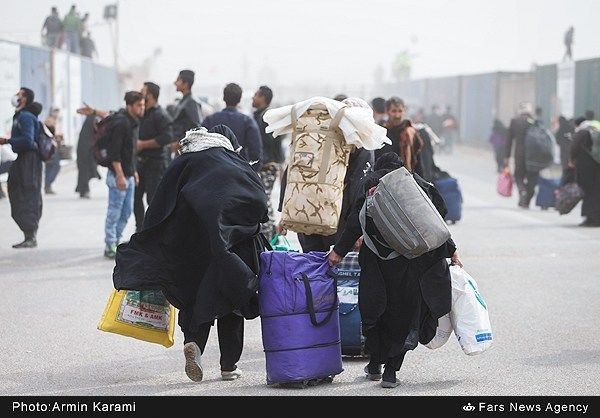 زائران اربعین در مرز مهران
