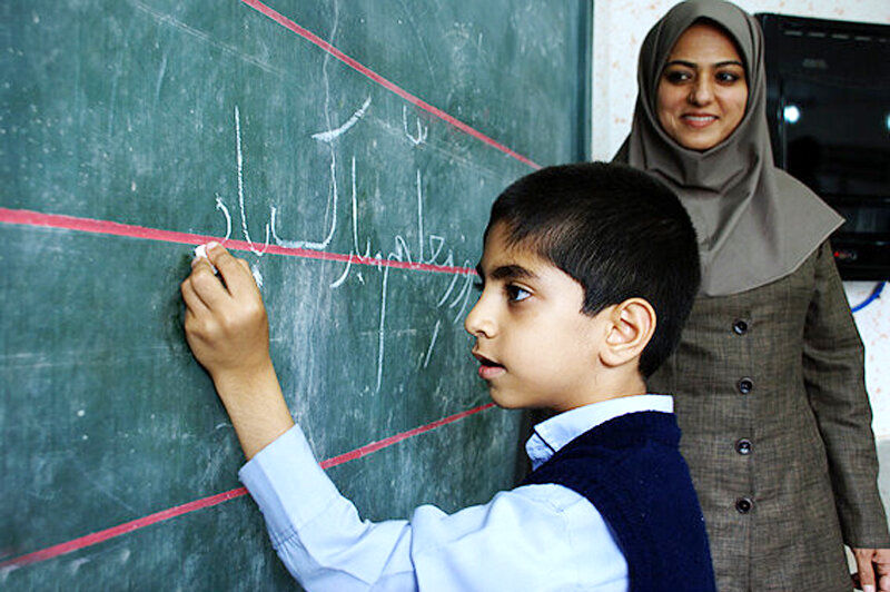 حقوق معلمان در خارج از ایران 