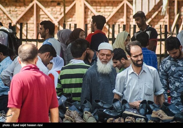 بازار عید قربان در کشمیر