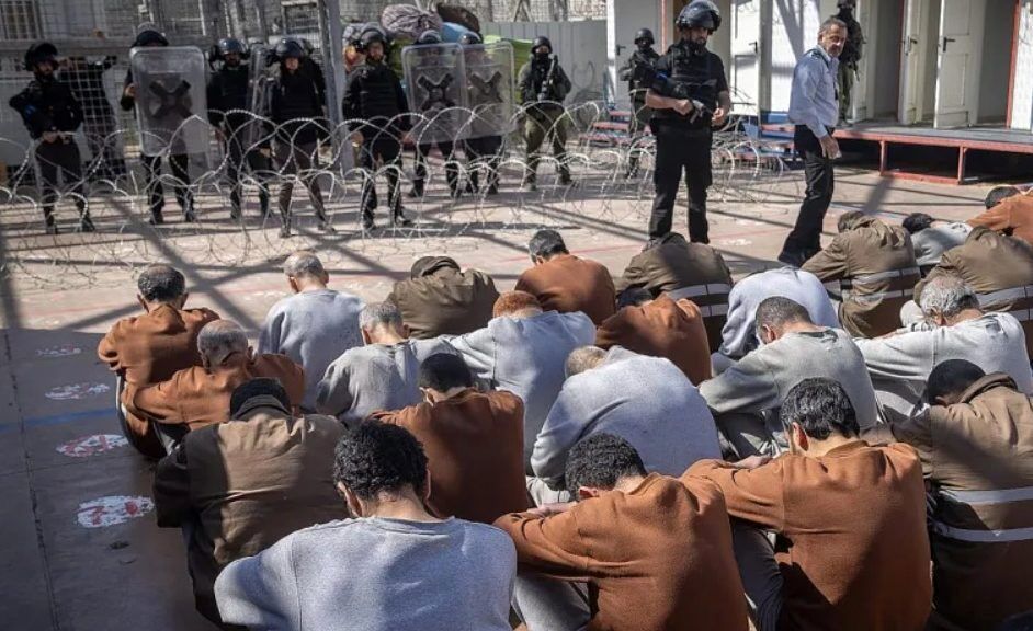 رفتار غیرانسانی با زندانیان فلسطینی | تاکنون لباسهای زمستانی بین اسرا توزیع نشده