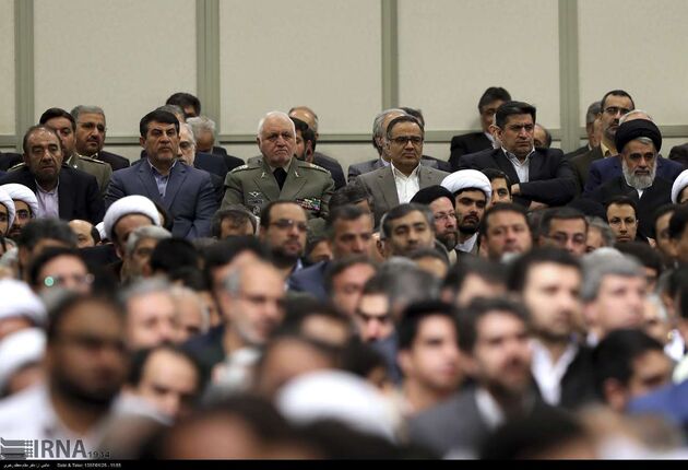 دیدار رهبری و مسئولان