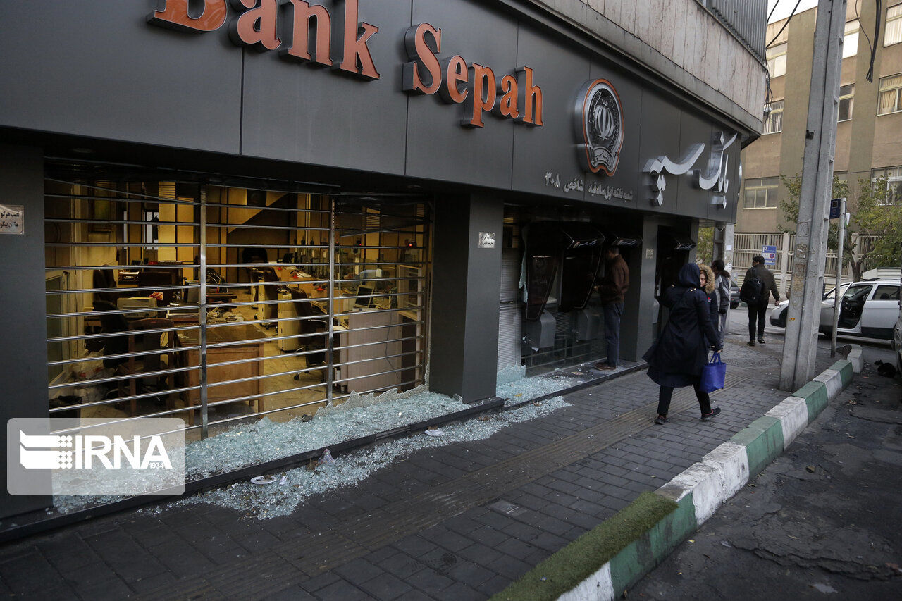 بازداشت 5 عامل تخریبگر بانک‌های تهرانپارس در بابلسر