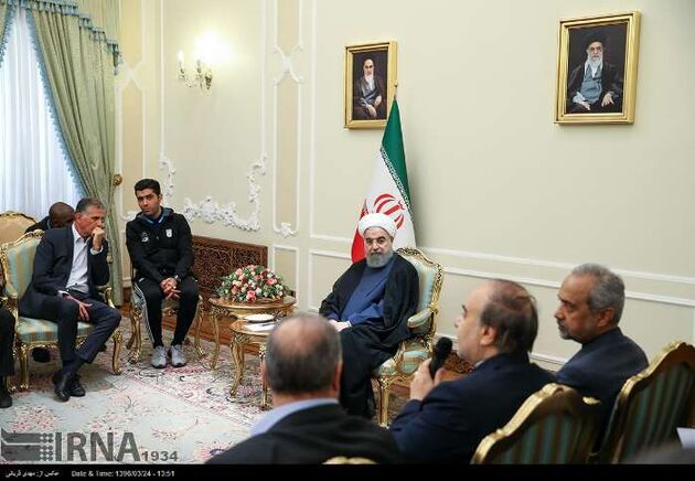 تصاویر دیدار تیم ملی فوتبال ایران با رئیس جمهوری