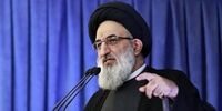 انتقاد امام جمعه کرج به دولت: چرا افراد مساله‌دار را به کار گرفتید؟


